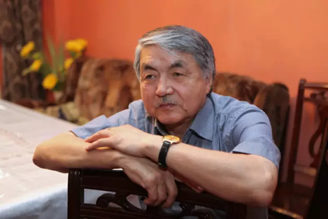 Ибрагим Иса. Ей, соңғы өлең! Мен өмірге бір келем…