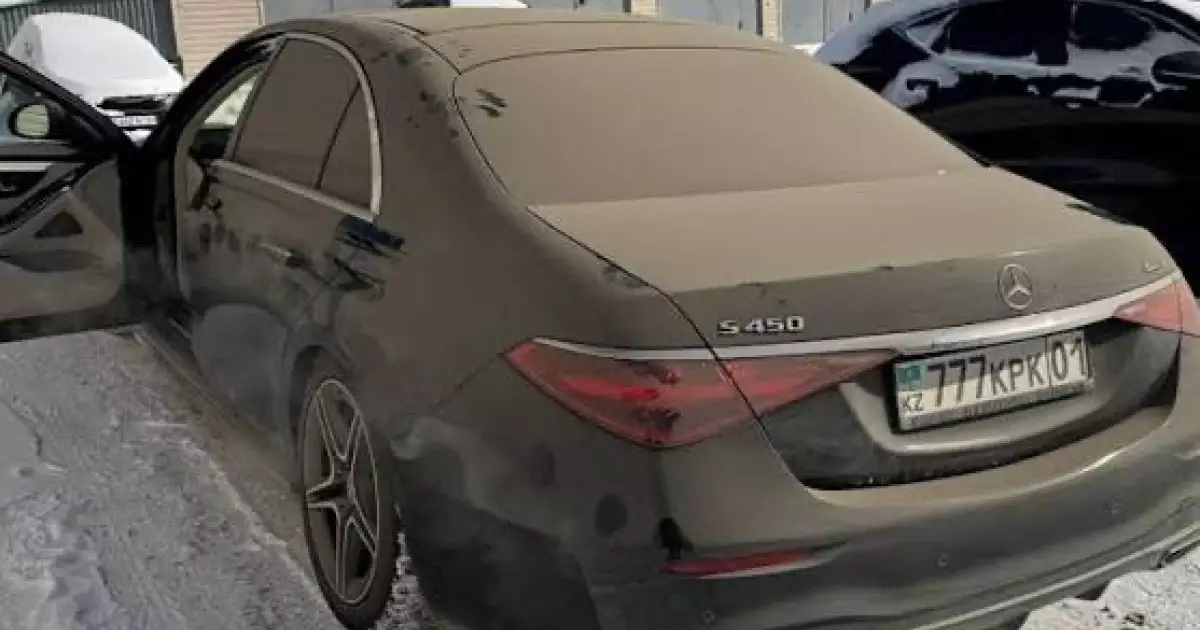  Перизат Қайраттың көлігі аукционға шығарылды 