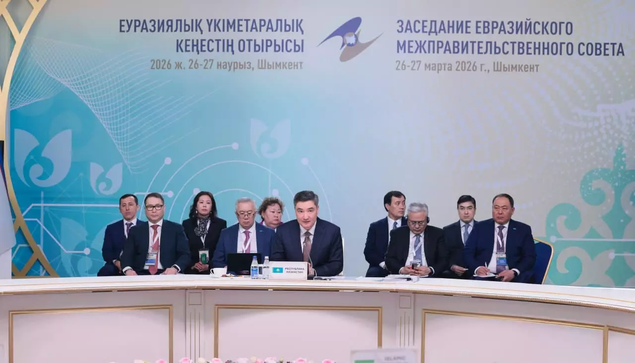 Казахстан предложил платформу на основе ИИ для координации грузопотоков ЕАЭС.