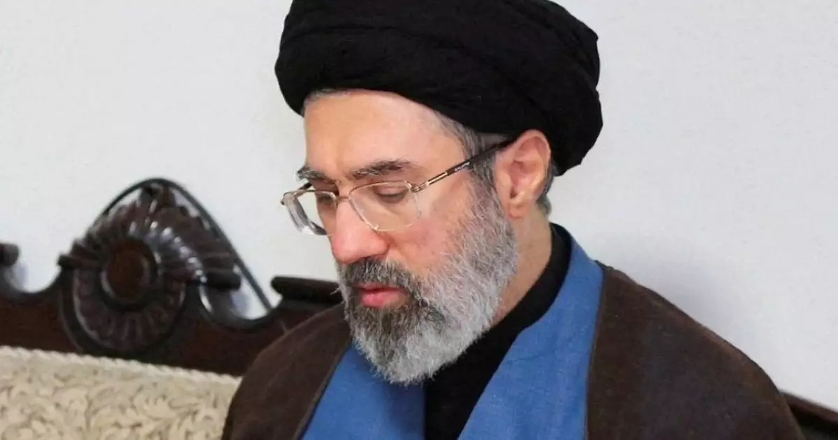  `Екі аяғын айрылған және комада жатыр`: Иранның жаңа көшбасшысы қазір қайда? 