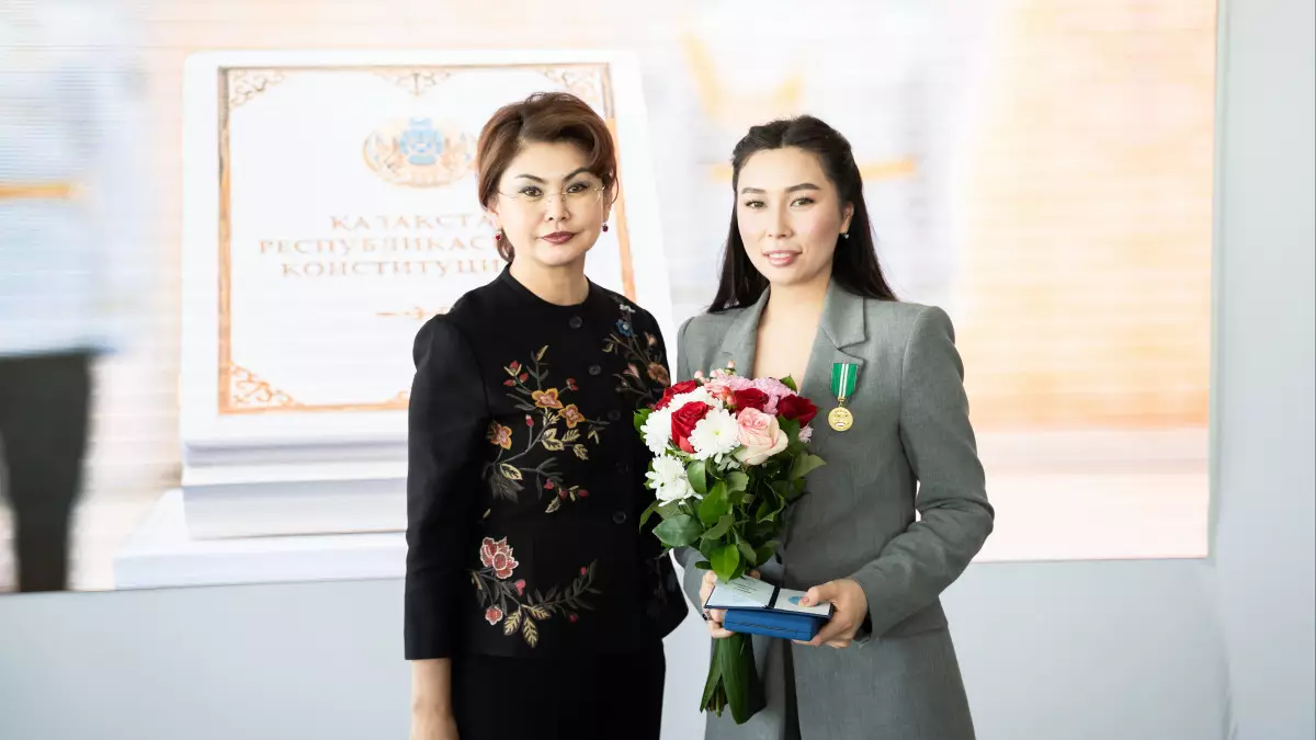 Журналисты BAQ.KZ награждены медалями «Шапағат» и «Ерен еңбегі үшін»