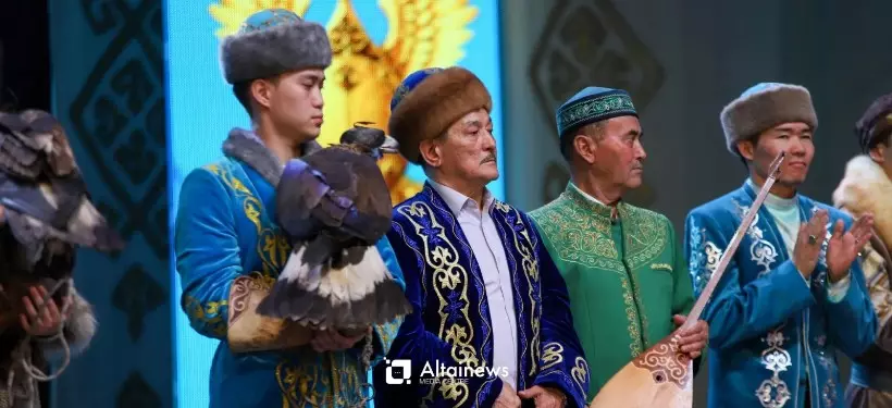 ВКО и Карагандинская область состязались в республиканском командном айтысе: определен победитель
