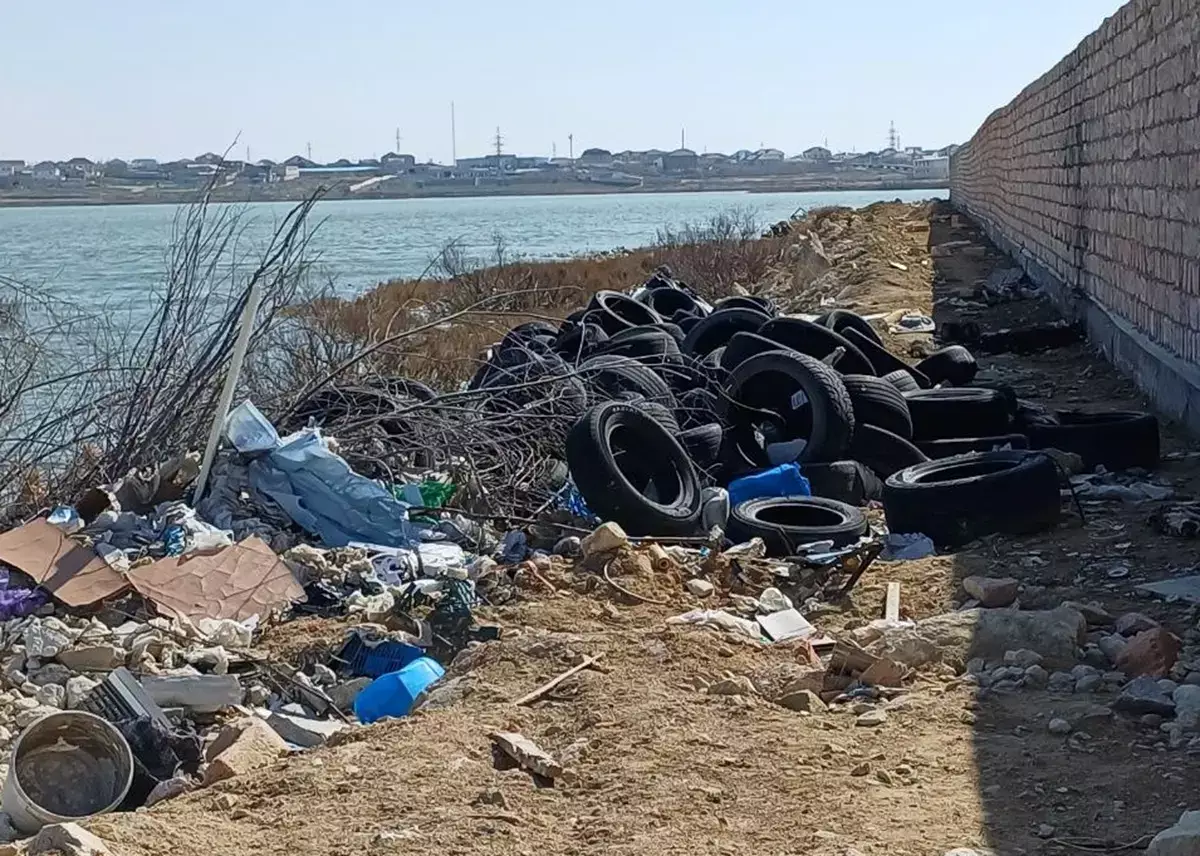 Заваленное мусором озеро Оймаша взяли под контроль власти - новости на Lada.kz 27.03.2026