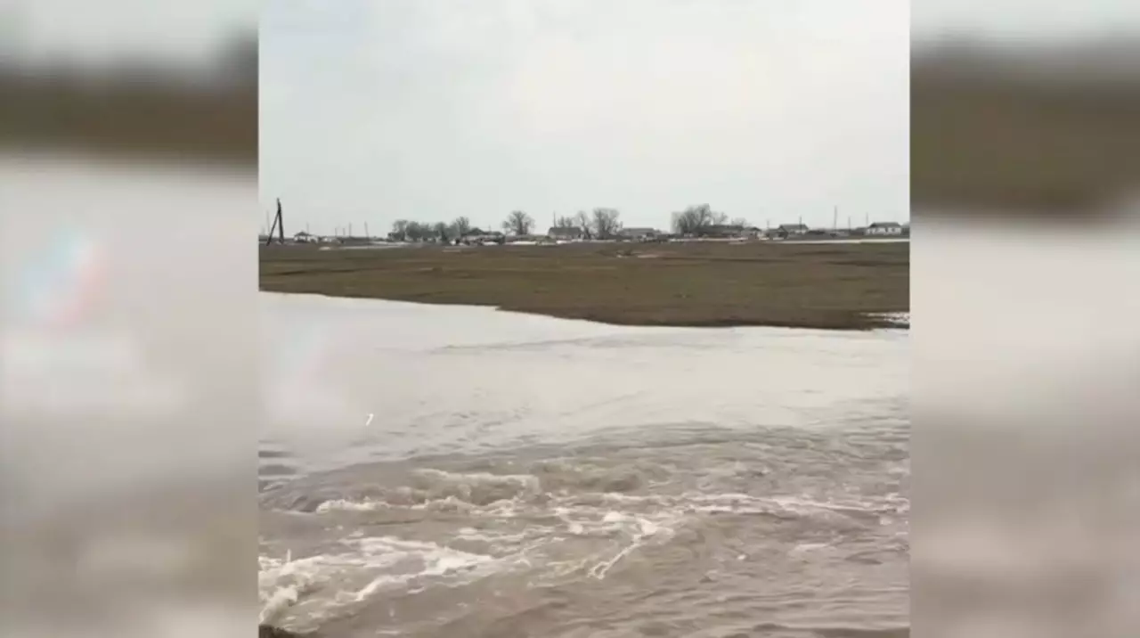 БҚО-да көлік жолдарын су басты