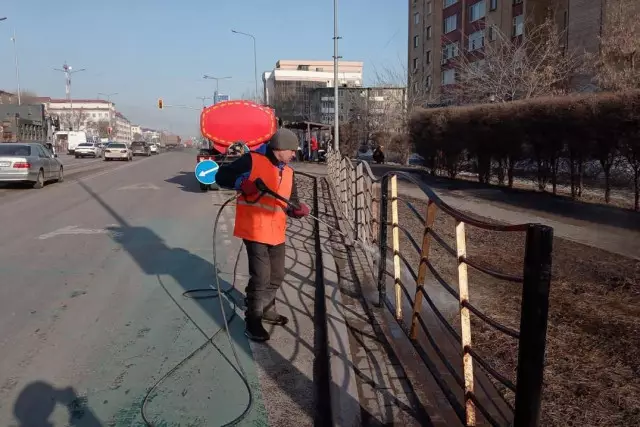 Астанада көктемгі жалпы тазалық жұмыстары қарқынды жүргізілуде