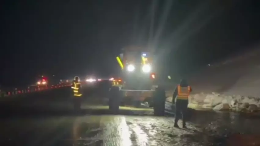 Астана – Павлодар тасжолында еріген қар суы жолды басты