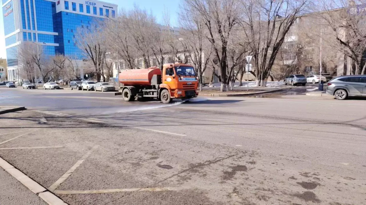 Астанада көктемгі жалпы тазалық жұмысы жүріп жатыр
