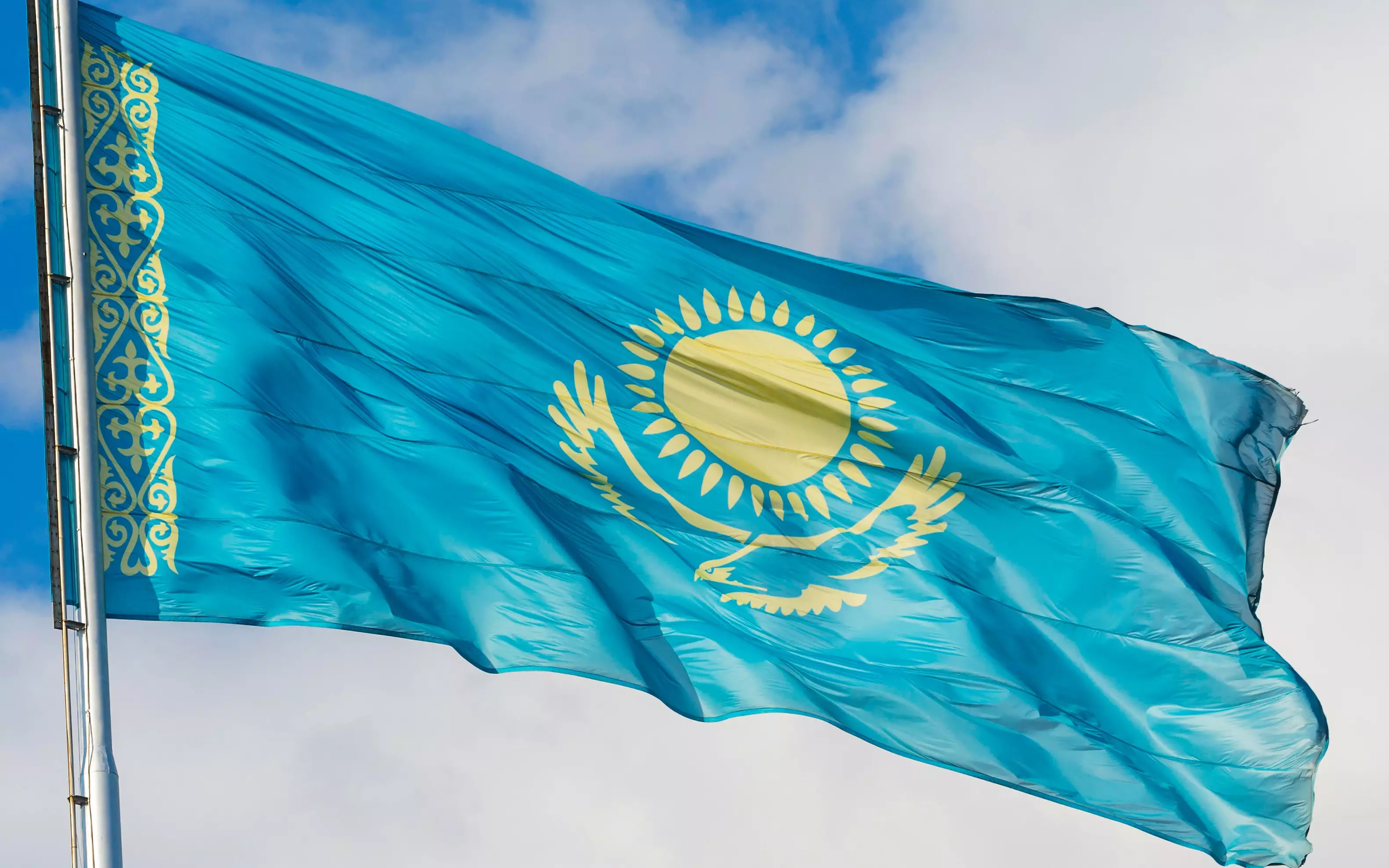 Казахстан закрыл пункт пропуска на границе с Россией из-за паводка