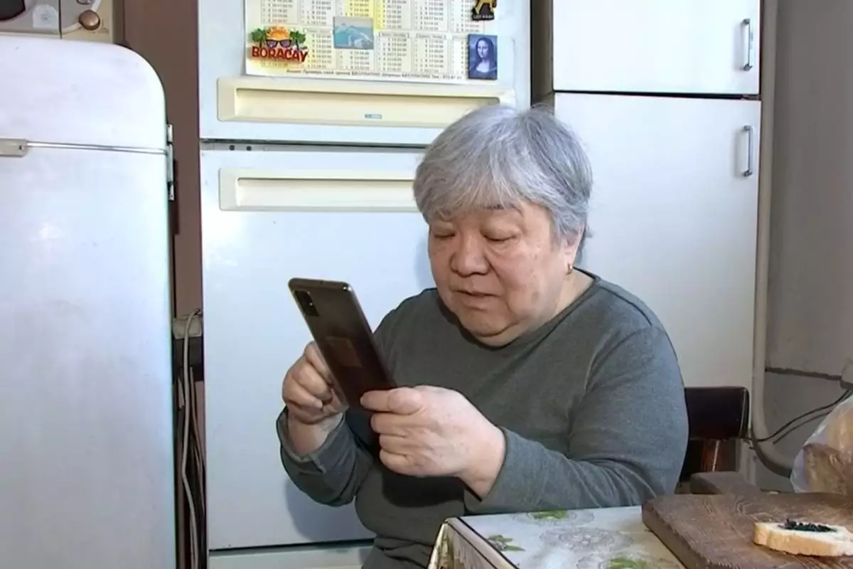 Алаяқтардың кесірінен алматылық зейнеткер 20 миллион теңгесі мен пәтерінен айырылды