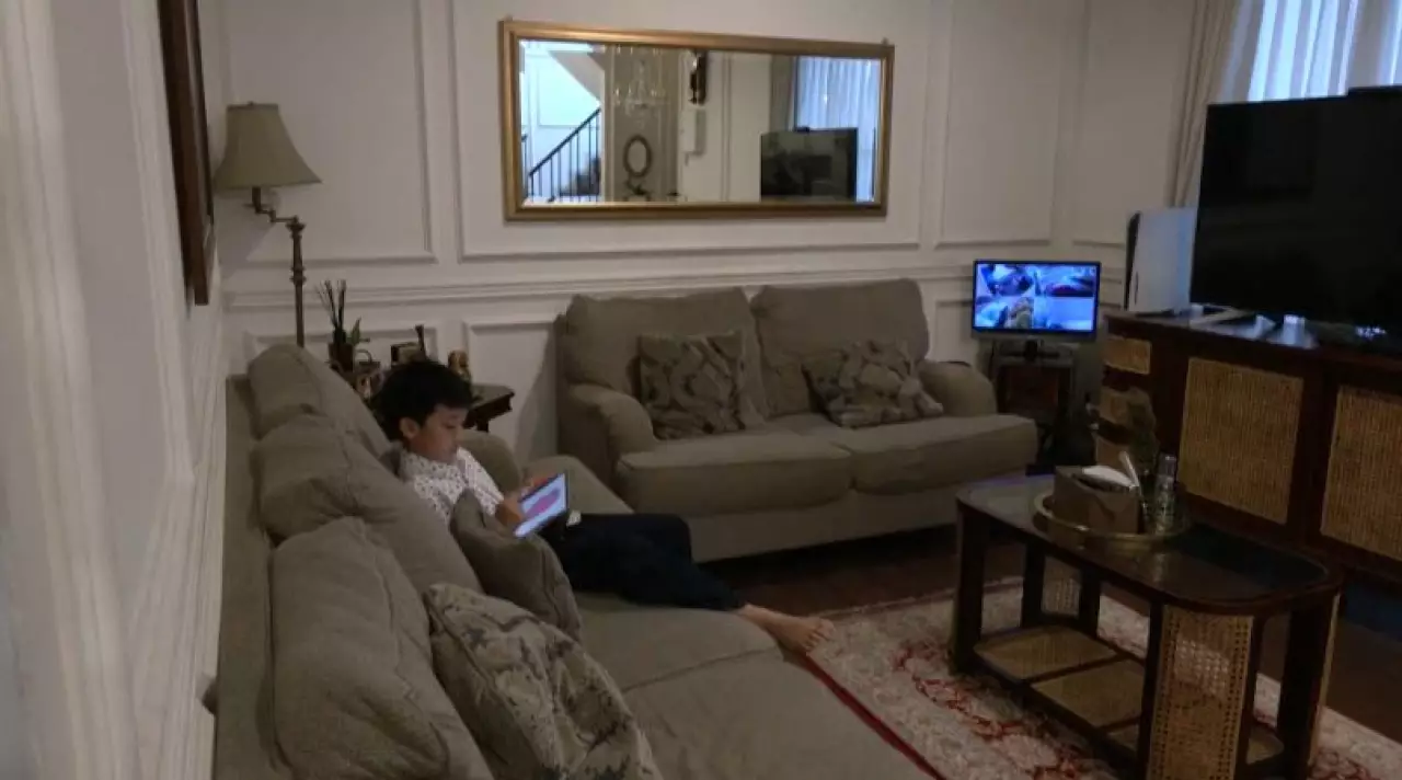 Индонезия ввела запрет на соцсети для детей