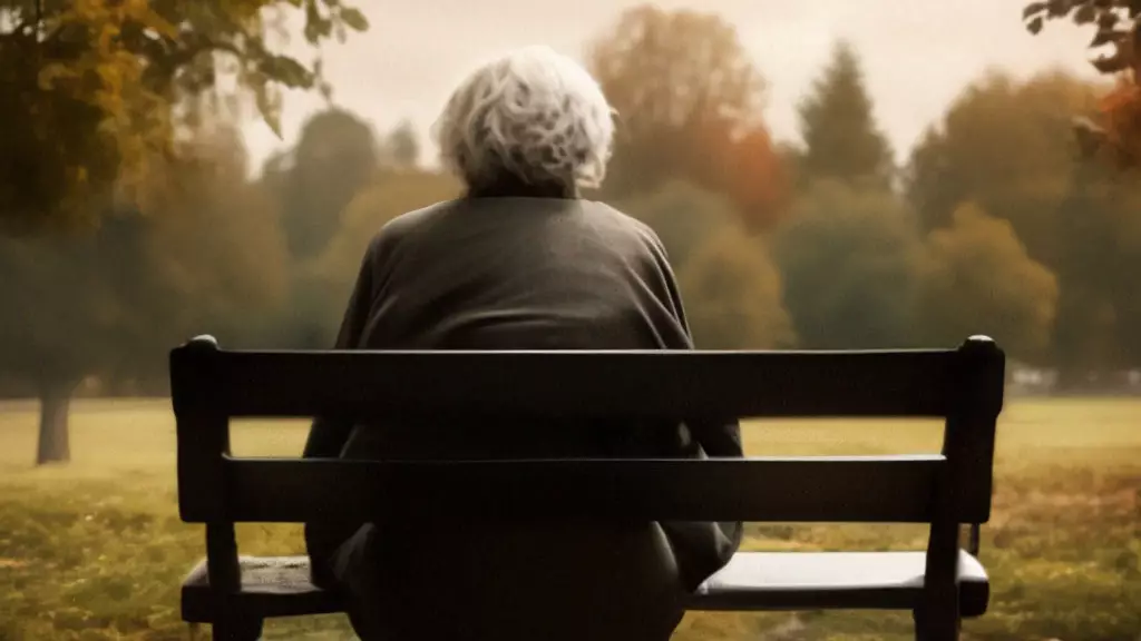 Қарағандылық қария ағаш түбінде отырып, жан тапсырды