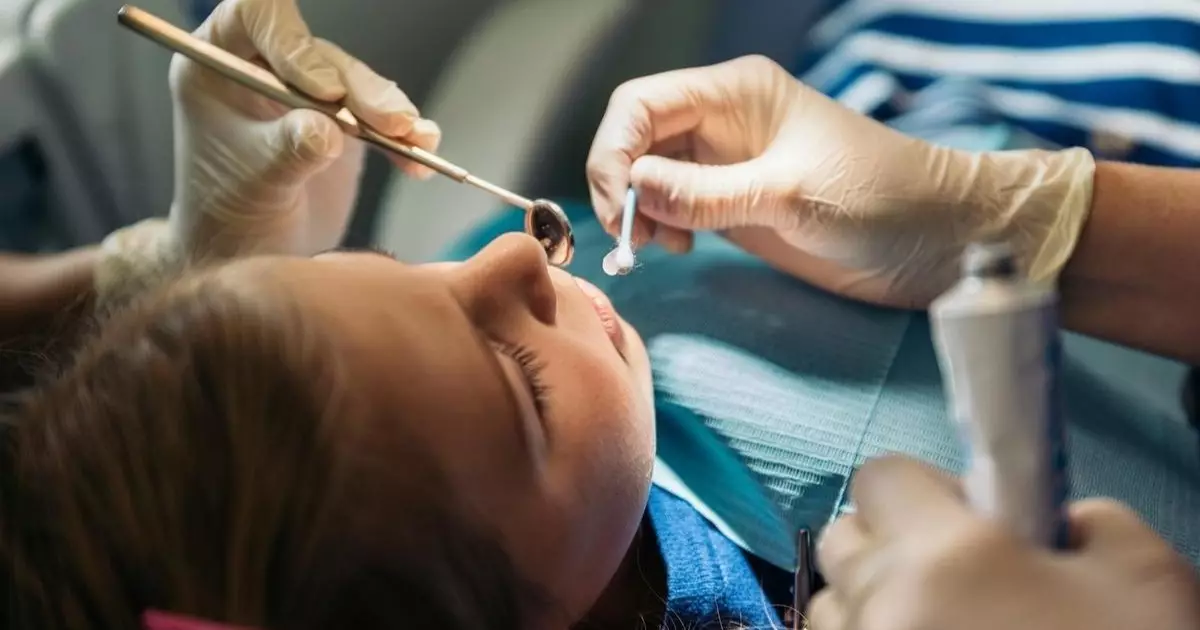  Бойжеткен қыз ақыл тісін жұлдыртқаннан кейін бірден комаға түсіп, көз жұмды (ФОТО) 