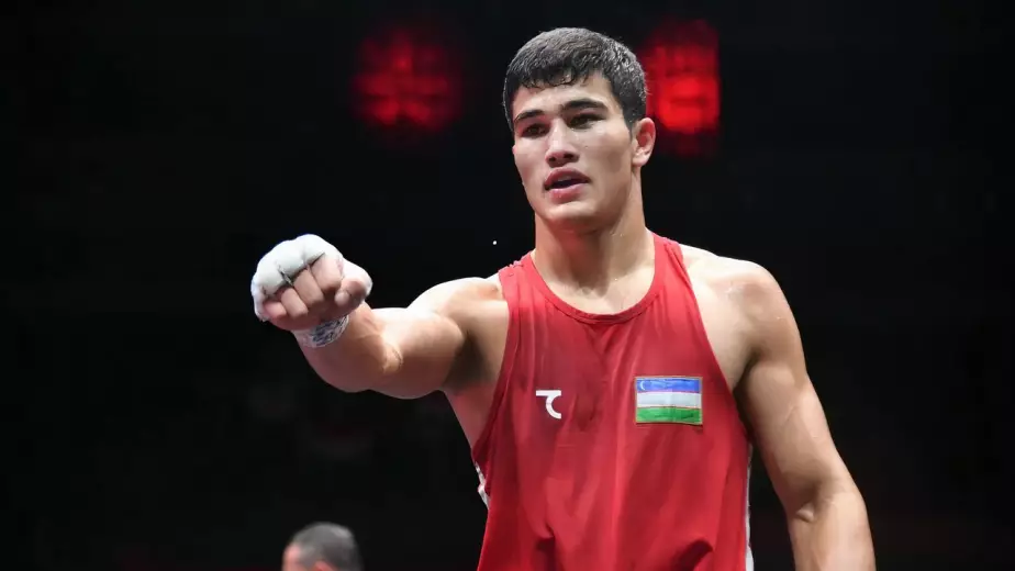 Чемпион мира из Узбекистана попал в кард боя Уордли - Дюбуа
