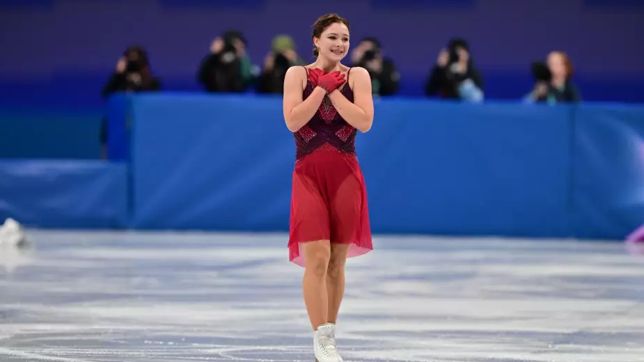 Прямая трансляция произвольной программы ЧМ по фигурному катанию с участием Софьи Самоделкиной