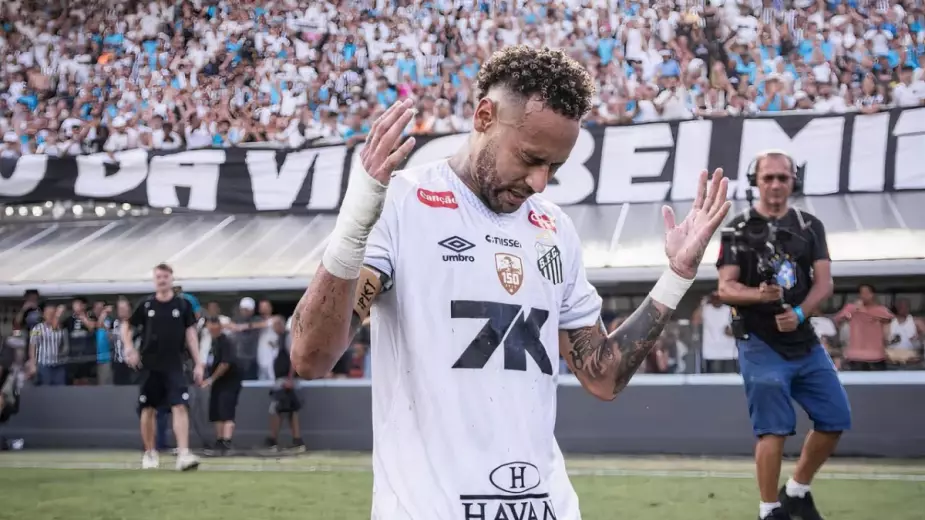 Легенда МЮ оценил Неймара выше Роналду и Месси