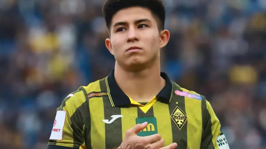 Дастан Сатпаев попал в топ-50 вундеркиндов мирового футбола