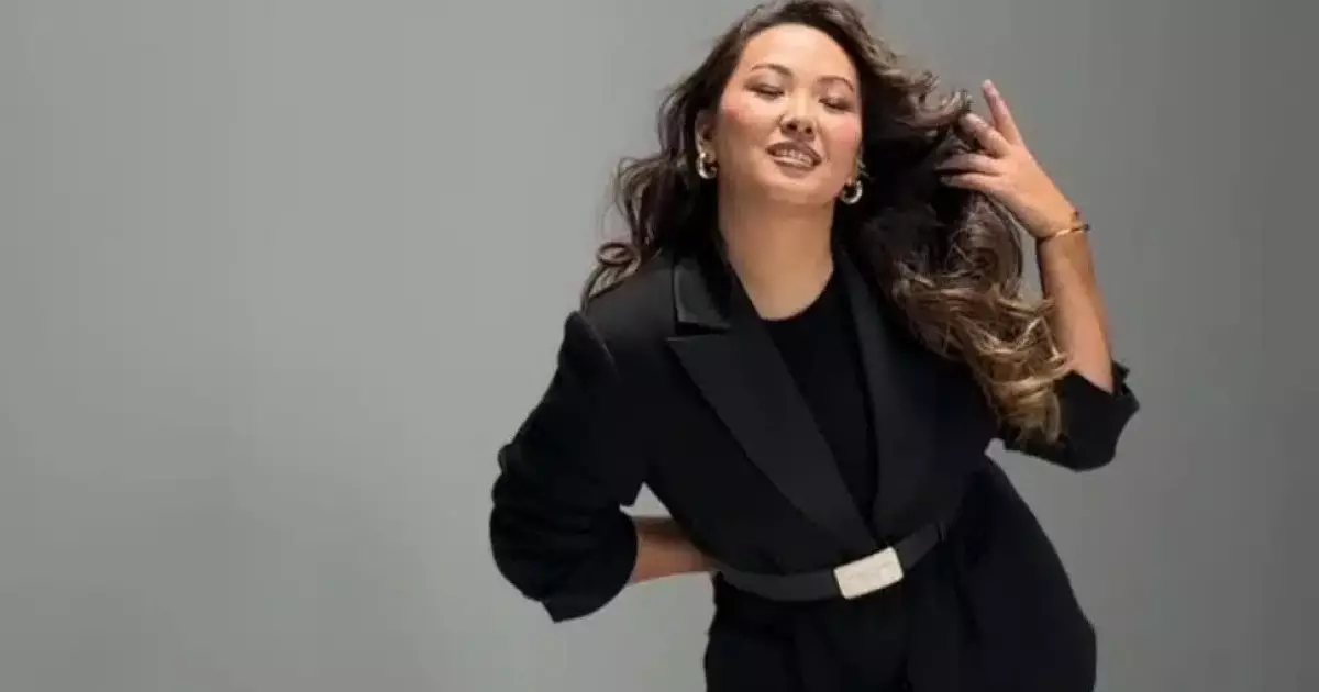  `Байдың қатындарына еліктеп жүр`: Тұрсынбектің әйелі тағы сынға қалды 