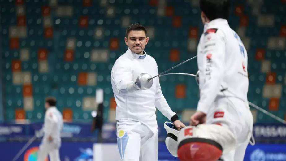Руслан Курбанов – серебряный призер домашнего этапа Кубка мира по фехтованию (ВИДЕО)