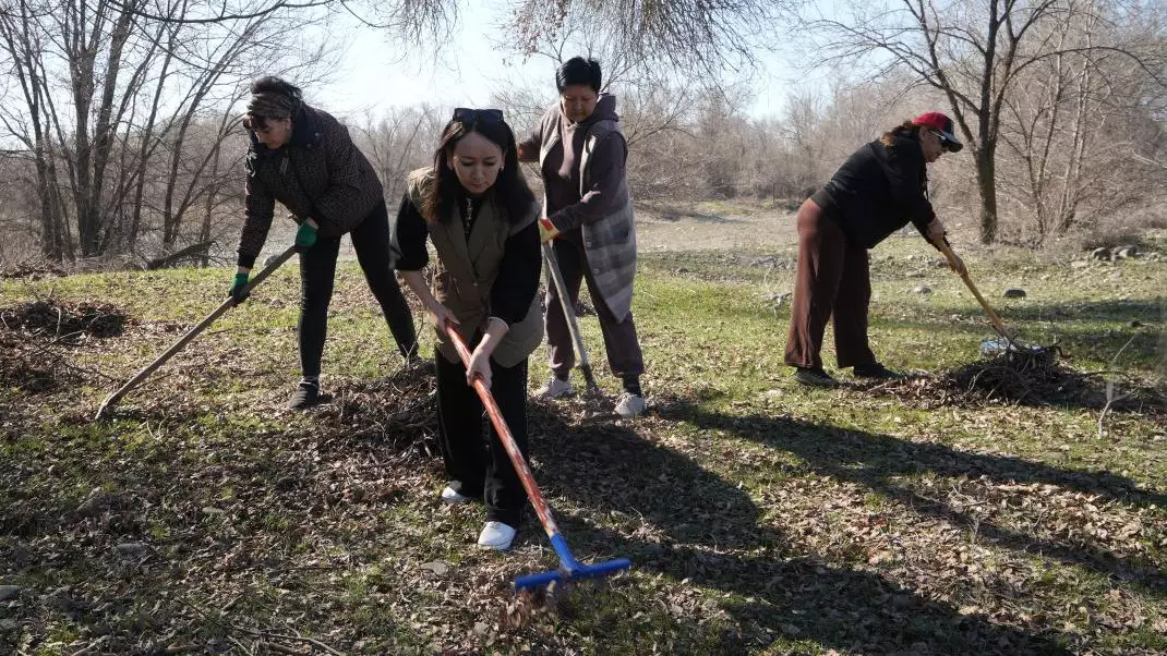 "7 OZEN": Жетісуда Көксу өзенінің арнасы тазартылды