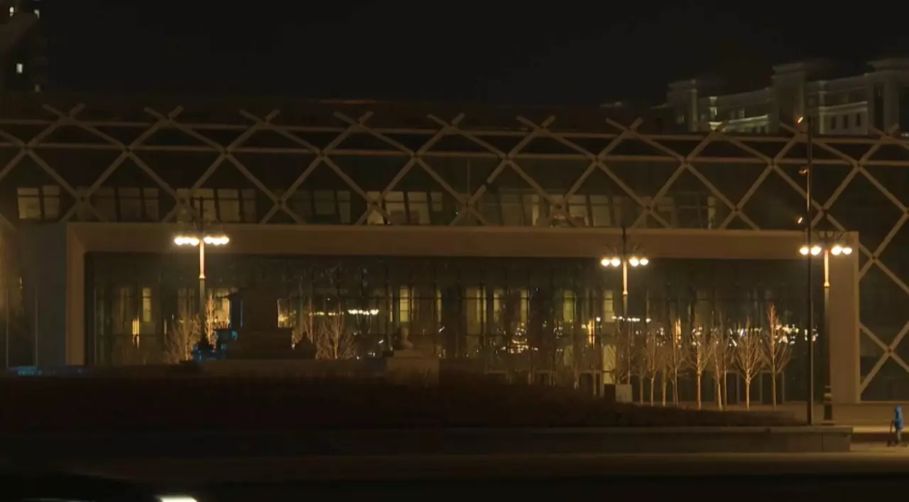 Жер сағаты: ғимарат шамдары өшті. LIVE