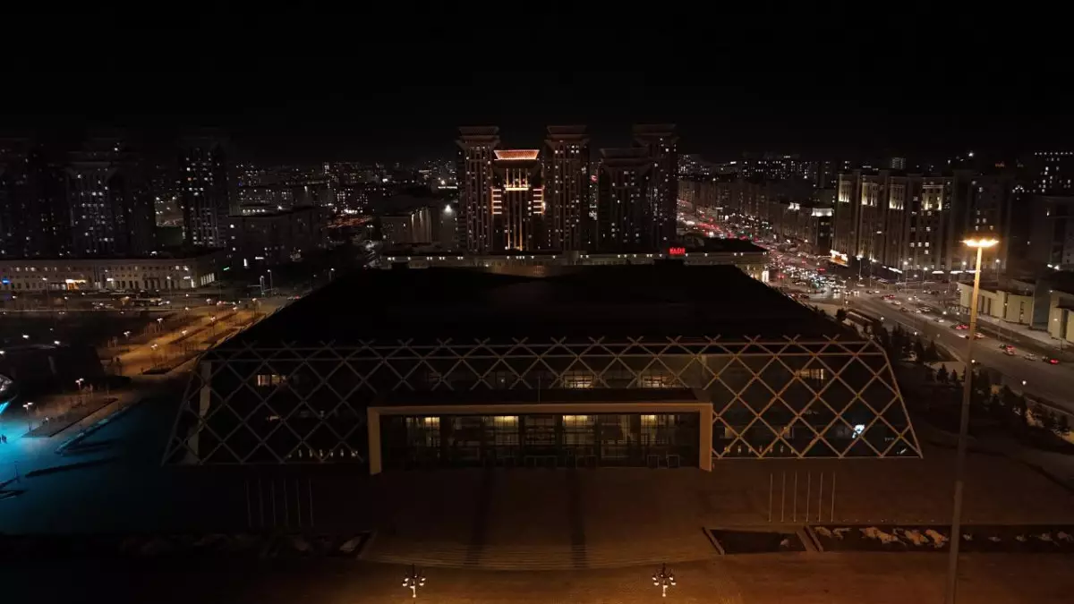 Более 50 объектов столицы поддержали акцию «Час Земли» и отключили подсветку