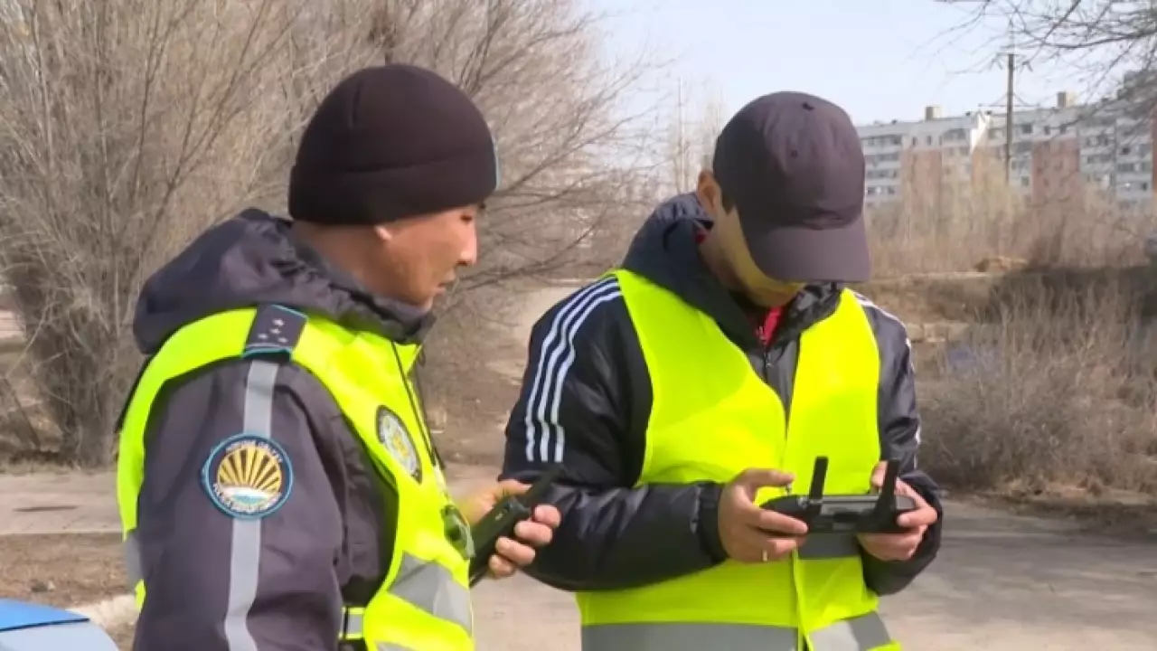 Общественники помогают полицейским в Актобе