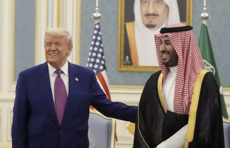 «Должен целовать мне задницу»: Трамп грубо высказался о принце Саудовской Аравии