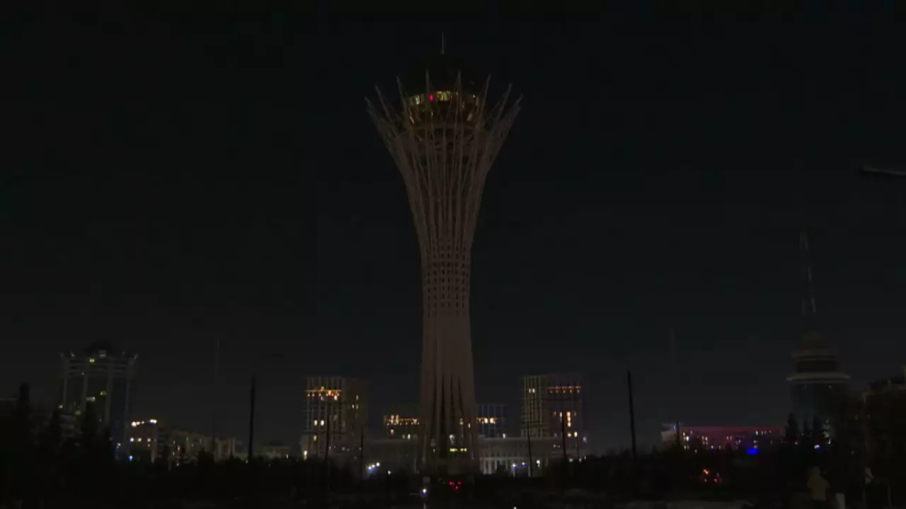 Жер сағаты: ғимараттардың шамы бір сағатқа өшті