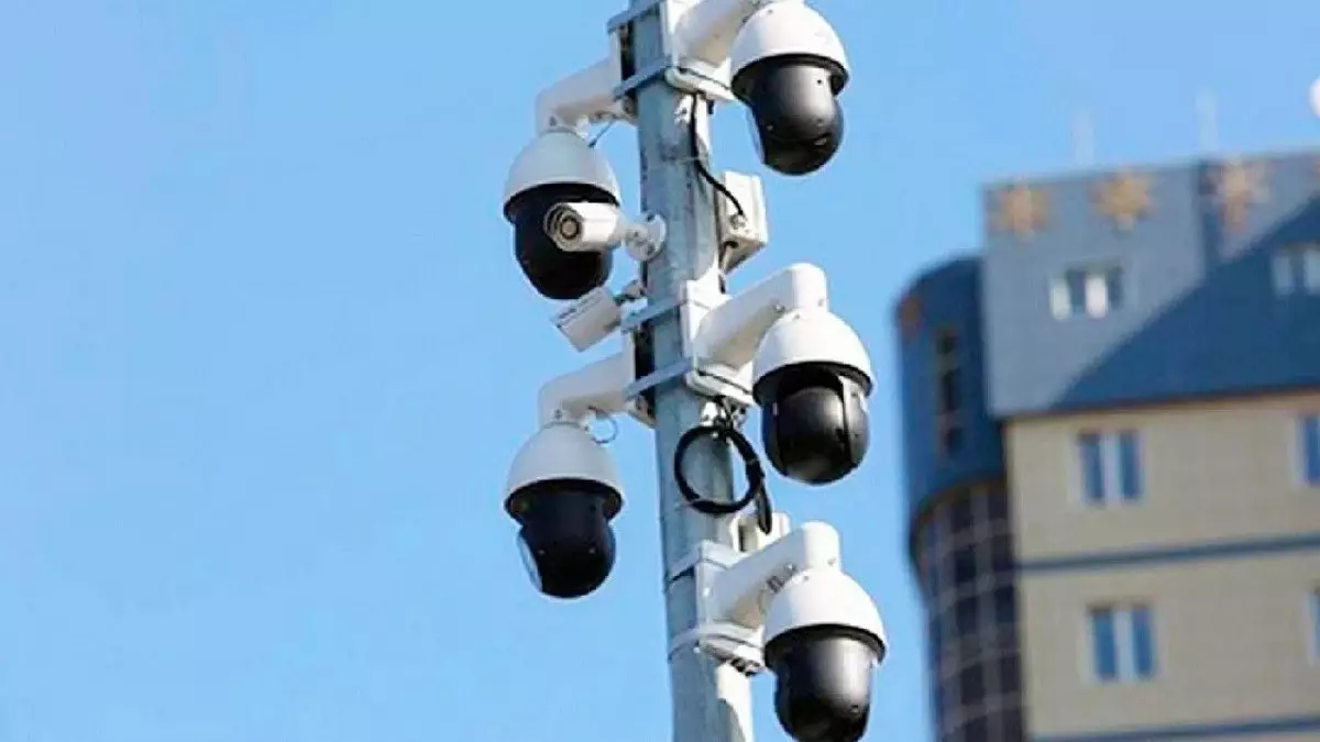 Разбили камеры на 700 тысяч: в Туркестане задержали подозреваемых