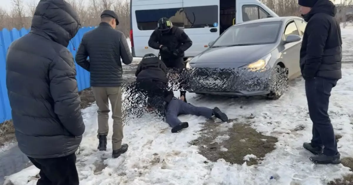  БҚО-да бопсалау және тонаумен айналысқан қылмыстық топ ұсталды 