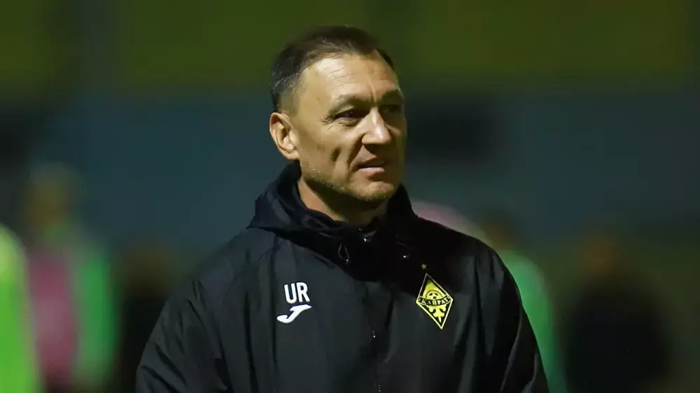 “Больше суток добирались“ - тренер “Кайрата“ о матче в России