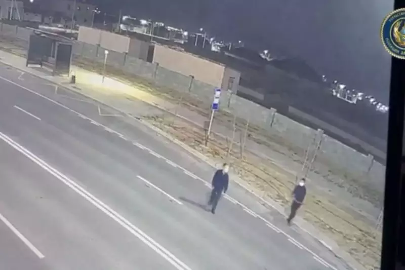 Месть за штрафы? В Туркестане мужчины разбили камеры видеонаблюдения