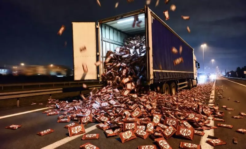 Грузовик с 12 тоннами шоколада KitKat украли в Европе
