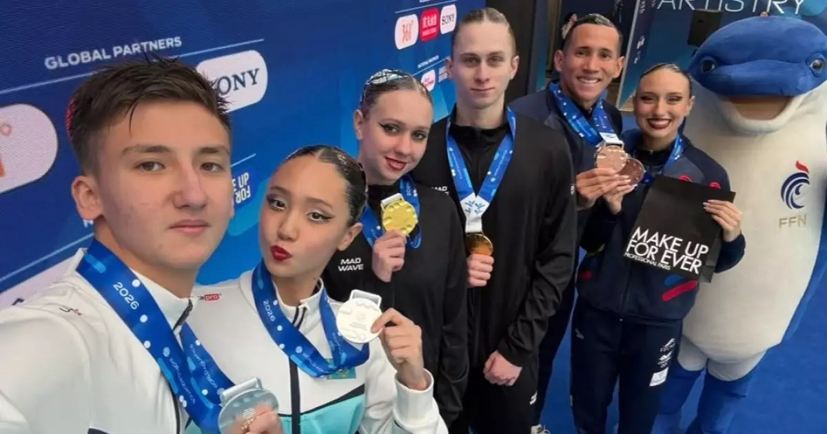   Қазақстан құрамасы әртістік жүзуден Әлем кубогында екінші медальді еншіледі   