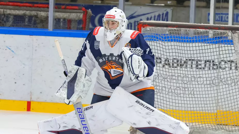 Вратарь сборной Казахстана обеспечил клубу сухую победу в серии плей-офф чемпионата России