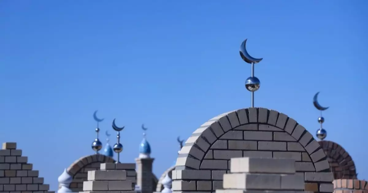  Қарағандыдағы қанды қылмыс: Анасы мен қызы жер қойнына тапсырылды 