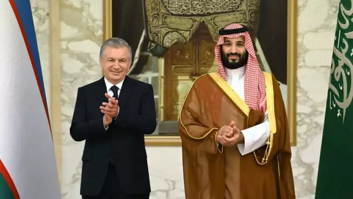 Мирзиёев созвонился с наследным принцем Саудовской Аравии