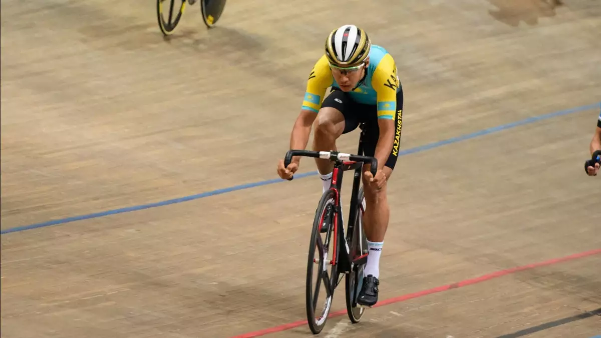 Трековые велогонщики принесли стране три медали на ЧА в Филиппинах