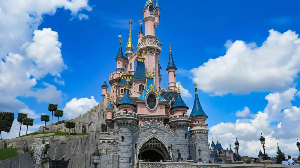 Парижский Disneyland изменился: один из парков получил новое имя и масштабное обновление