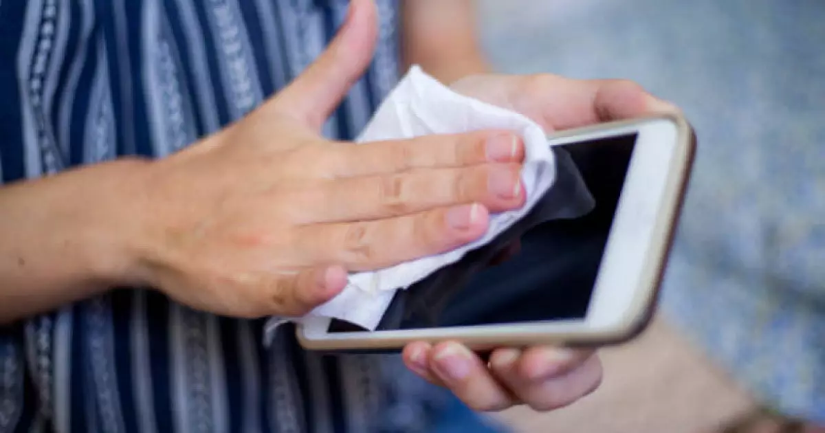  Смартфон экранында 7 мыңға жуық бактерия мен вирус болуы мүмкін – маман 