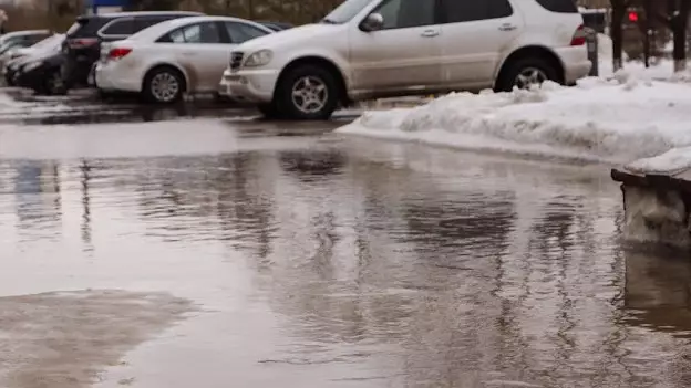 Сложные погодные условия прогнозируют в Казахстане