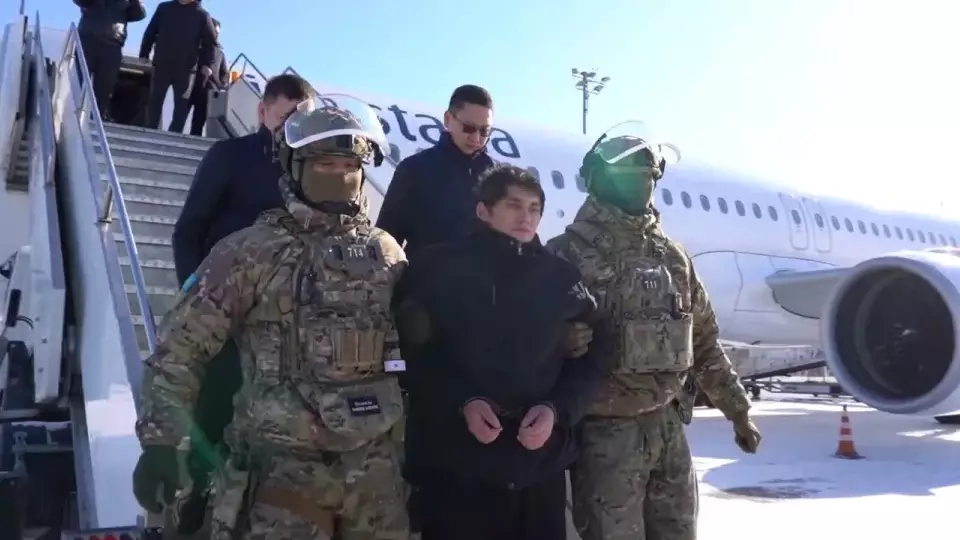 Атыраудағы қанды қылмыс: Күдікті өмір бойына сотталуы мүмкін