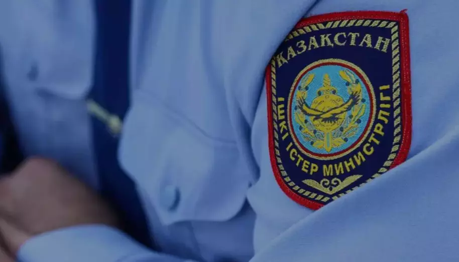 Ақтөбеде полицей қызметтік қарудан оқ атып, бір адам ауруханаға түсті