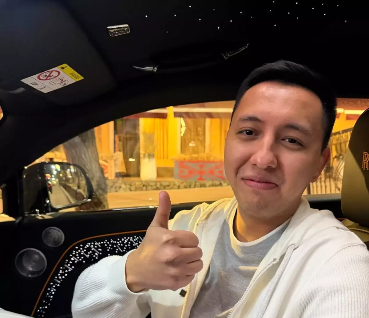 В Алматы блогеру из Узбекистана «зарядили» 92 тысячи за такси