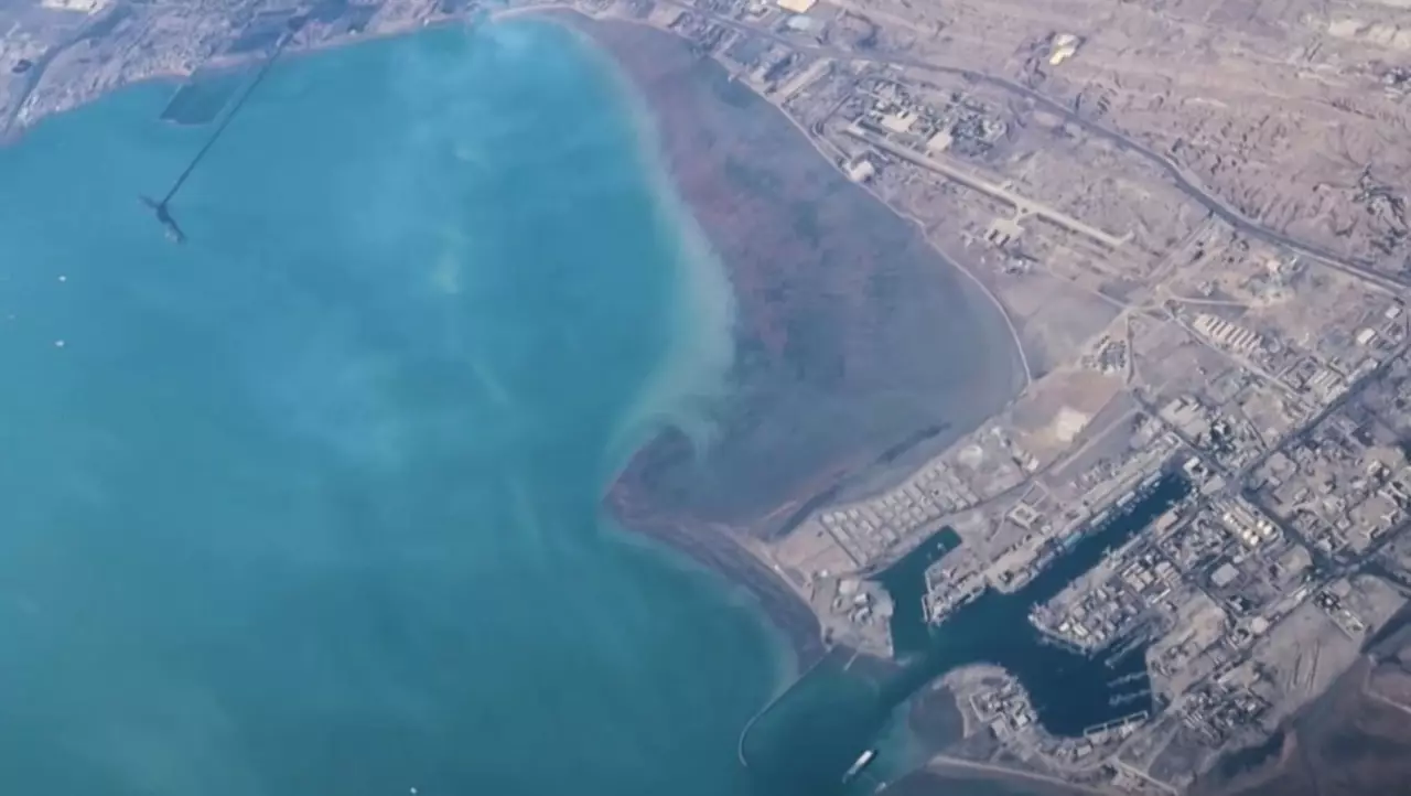 Открытие Ормуза обсуждают в Пакистане