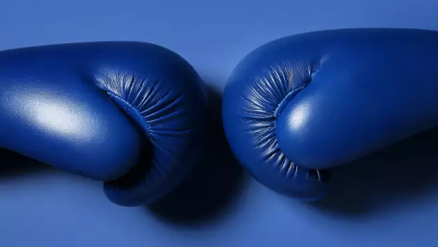 Неожиданным исходом завершился бой Казахстана на старте ЧА по боксу