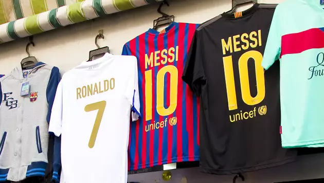 Звезда "Барселоны" ответил, в чём Роналду лучше Месси