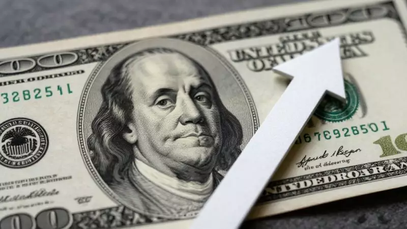 Укрепление доллара в Казахстане объяснили аналитики