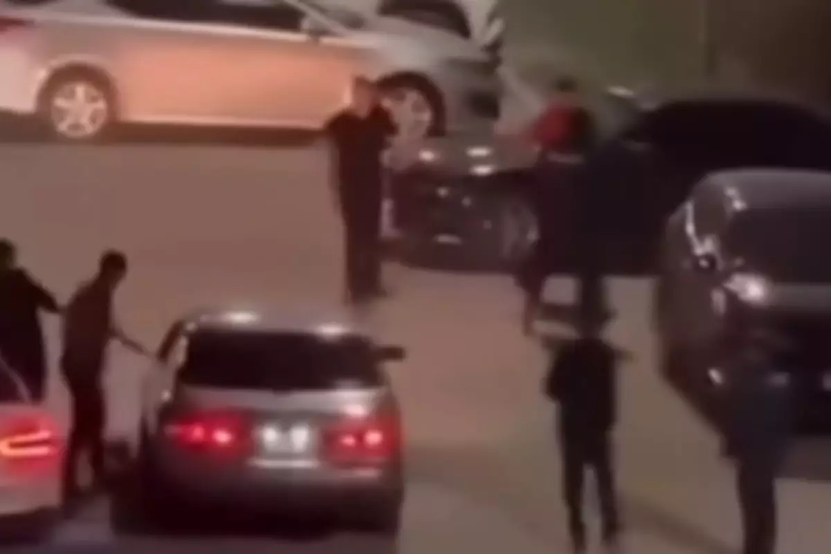 Массовая разборка в Есике: полицейским пришлось стрелять в воздух