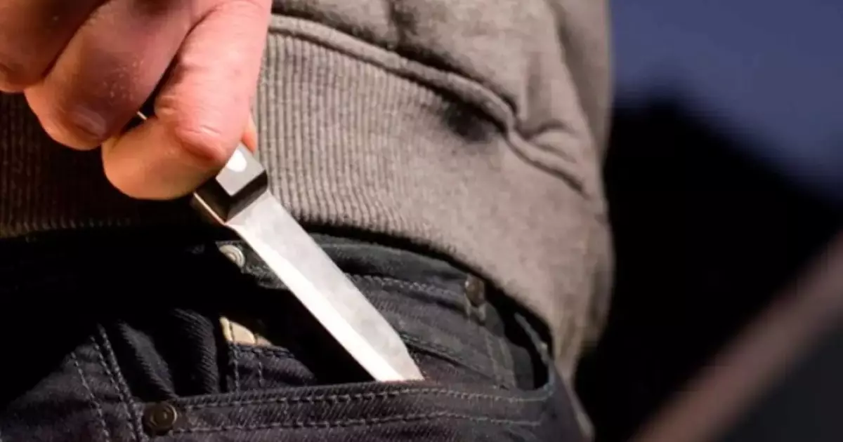  Алматыда ер адам дәрігерлерді пышақпен қорқытқан 